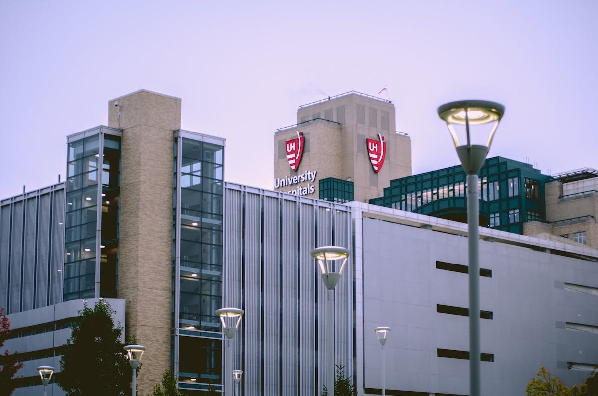 Hospitales y Hoteles